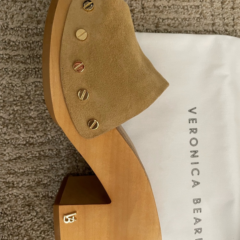 Elevate a look with these new Veronica Beard mule sandals. - Picture 2 of 4